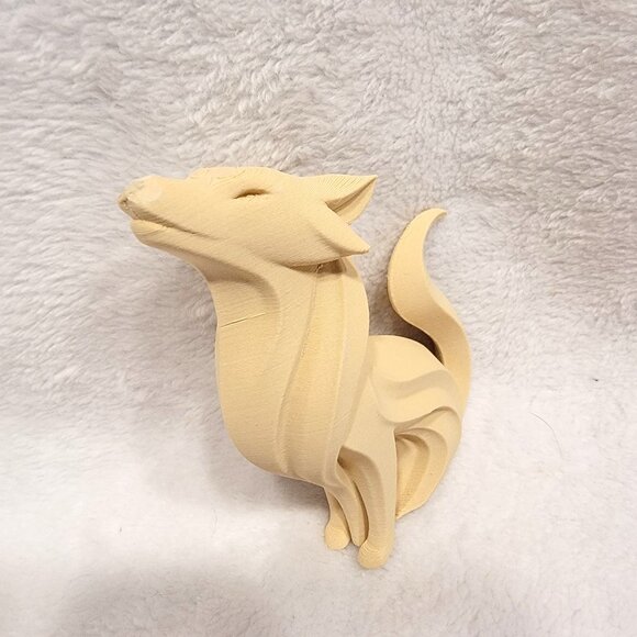 3D Printed Wolf Flow Figurine - Picture 3 of 3